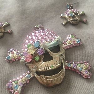 Skull Pendant and Earnings Set